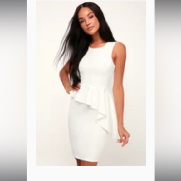 Lulus white ruffled bodycon dress. Size M - Picture 1 of 4